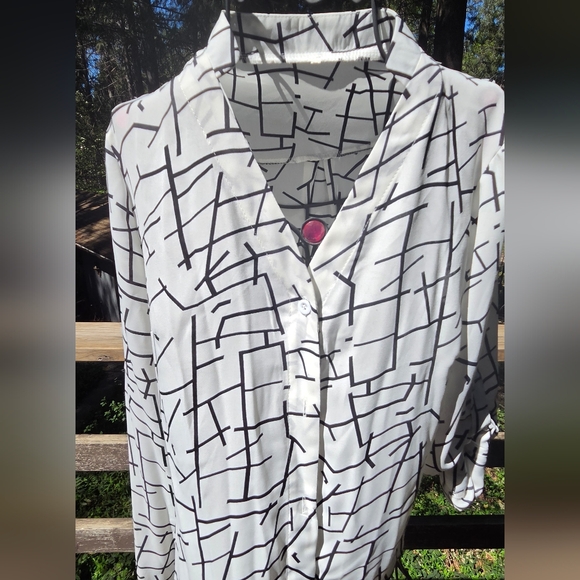 Zara White Black Printed Button-Down Blouse SzL NWOT - Picture 4 of 10